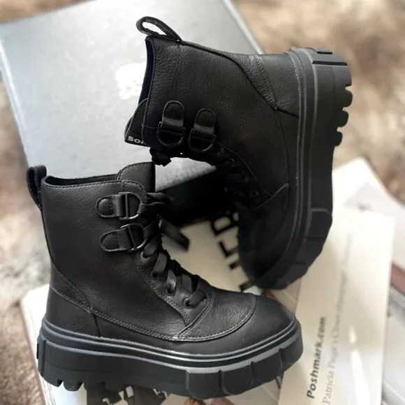 Free People x Sorel Caribou X Lace Up Boots - Picture 5 of 15